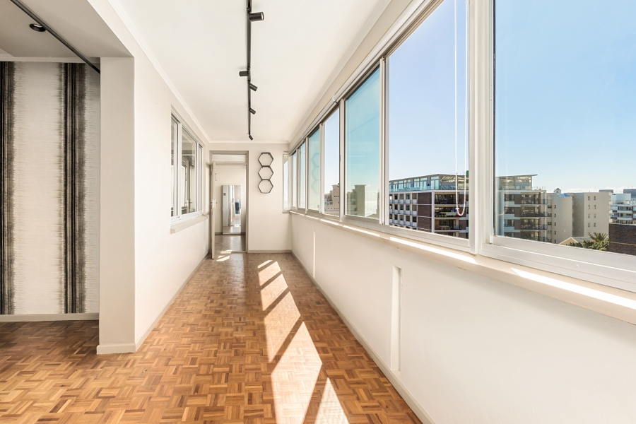 To Let 2 Bedroom Property for Rent in Sea Point Western Cape
